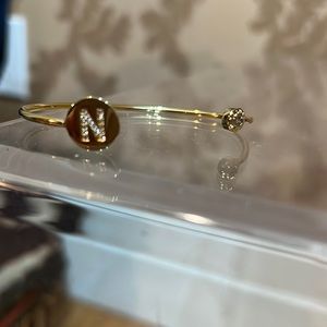 Henri Bendel Monogram ‘N’ bracelet